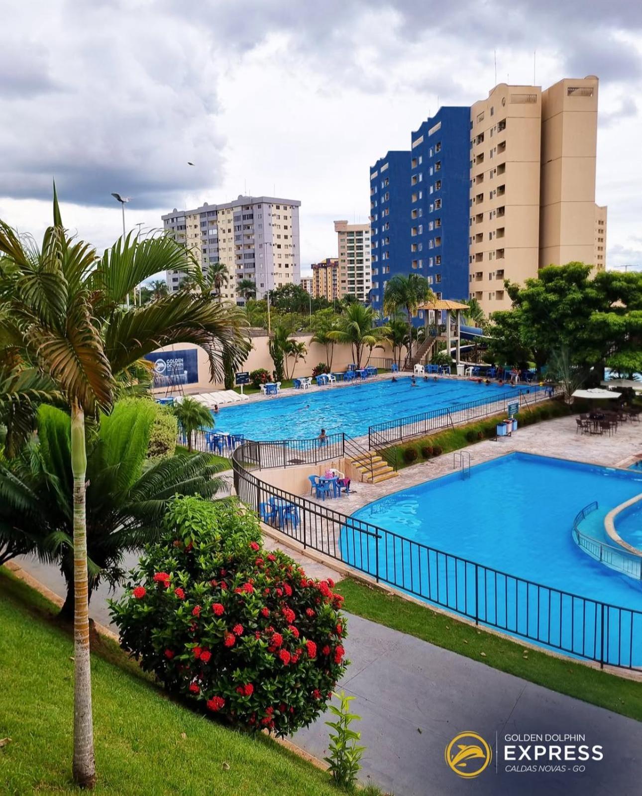 Apto 3 Quartos No Golden Dolphin Apartamento *